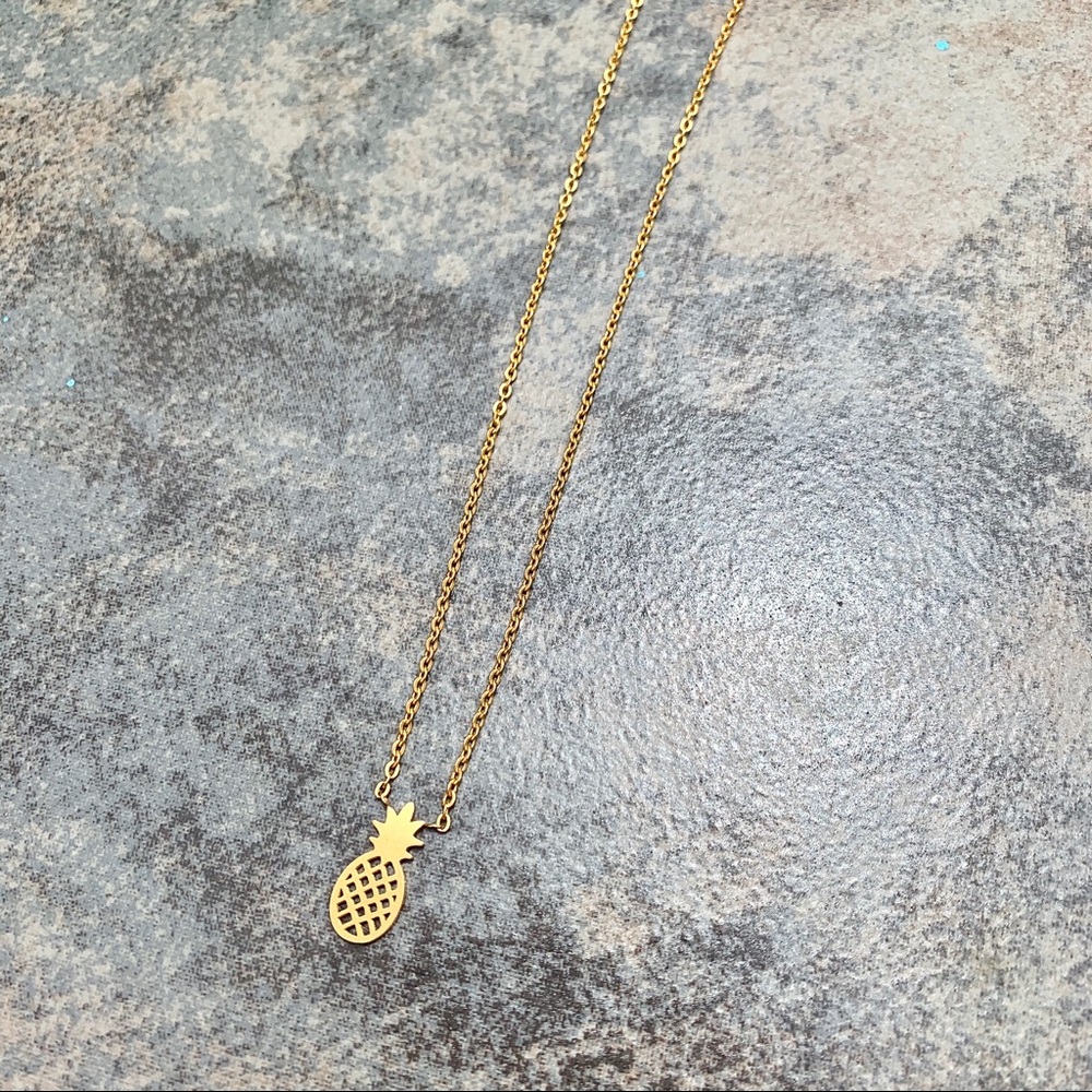 Dainty 18k Gold Plated Pineapple Necklace - Picture 5 of 5